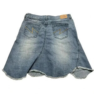 Vintage YMI Low Rise Denim Mini Skirt Size 7 y2k